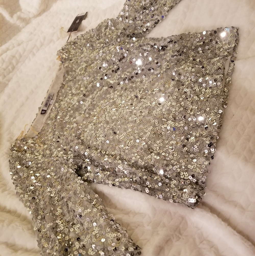 Sparkling top